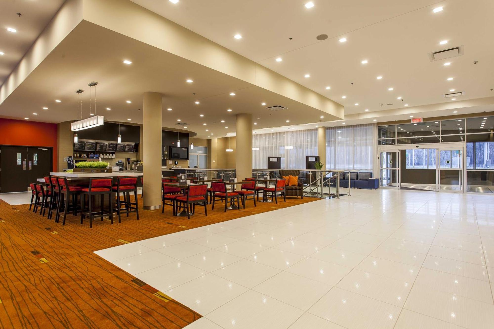 Hotel Courtyard By Marriott Montreal West Island/Baie D'Urfe Zewnętrze zdjęcie