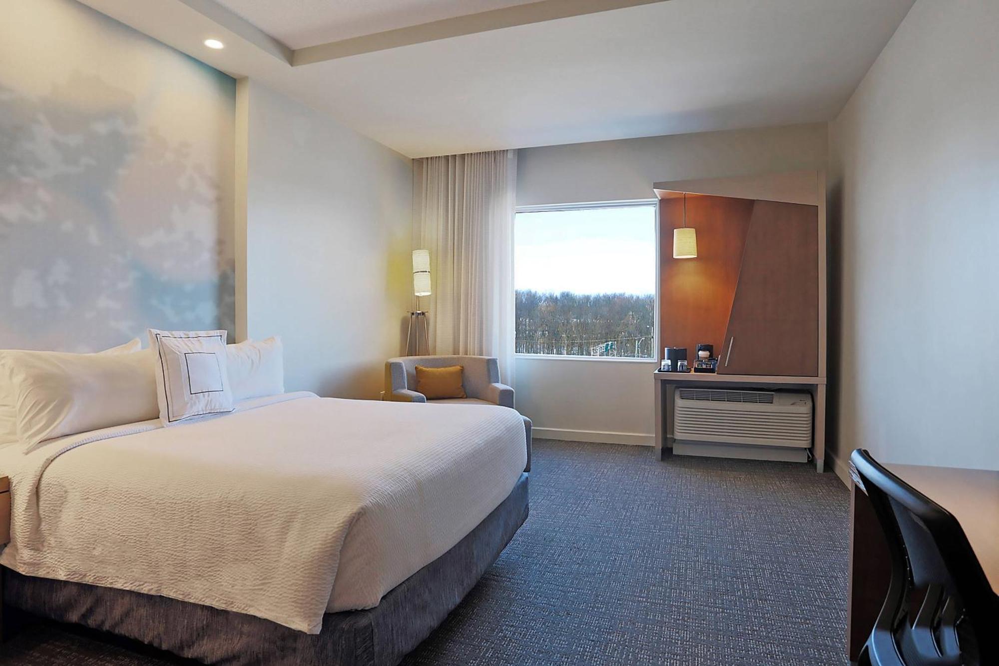 Hotel Courtyard By Marriott Montreal West Island/Baie D'Urfe Zewnętrze zdjęcie